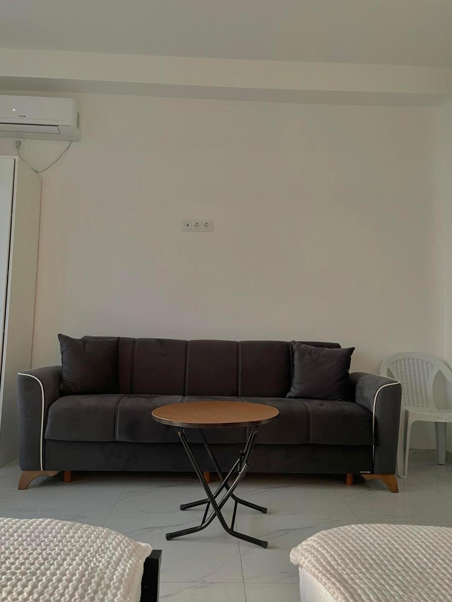 Kolkhi Guest House โกนิโอ ภายนอก รูปภาพ